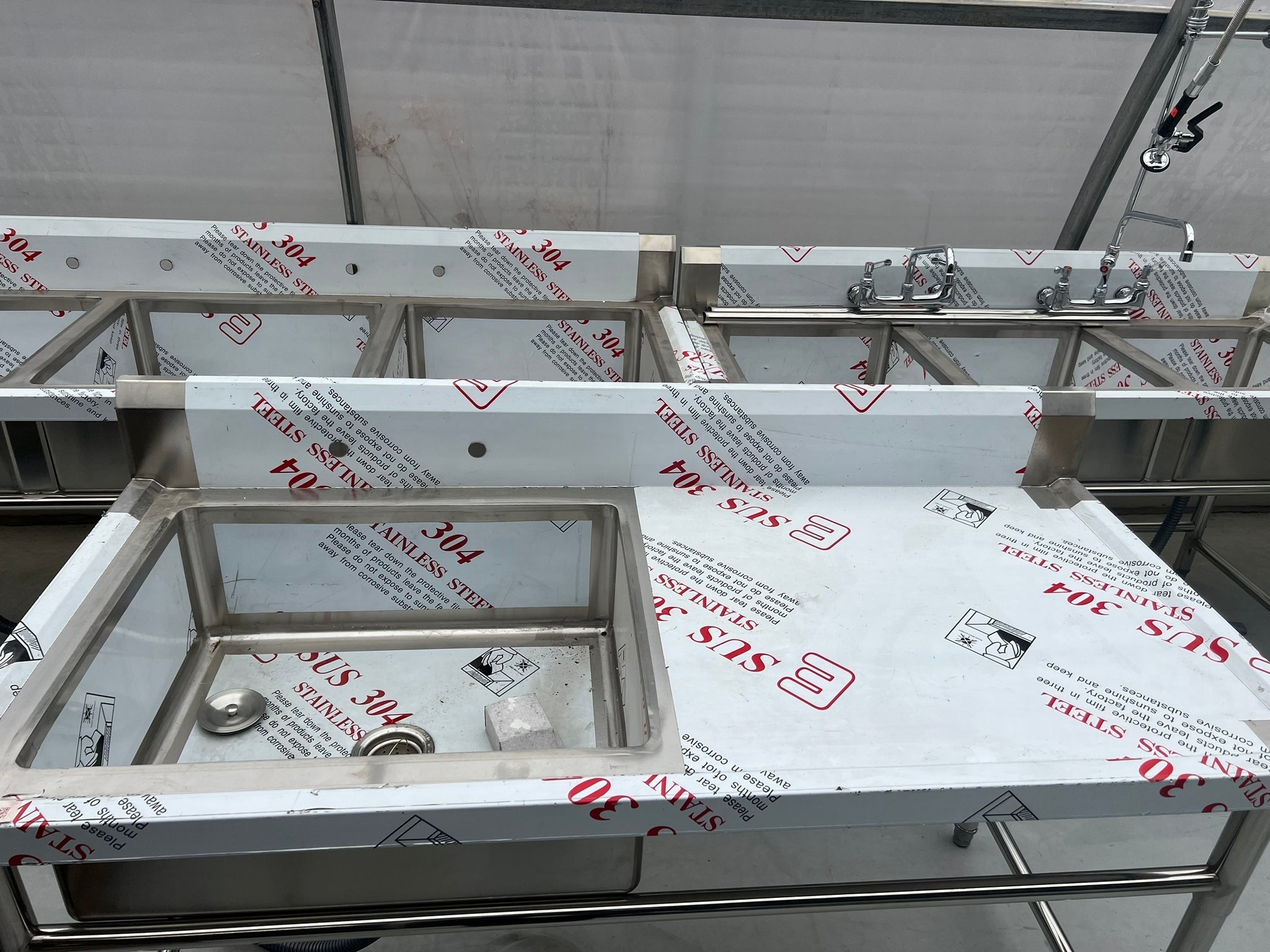 59'' CHEF One Tub Sink with Centre Drain & Left Drainboard CH-2021
