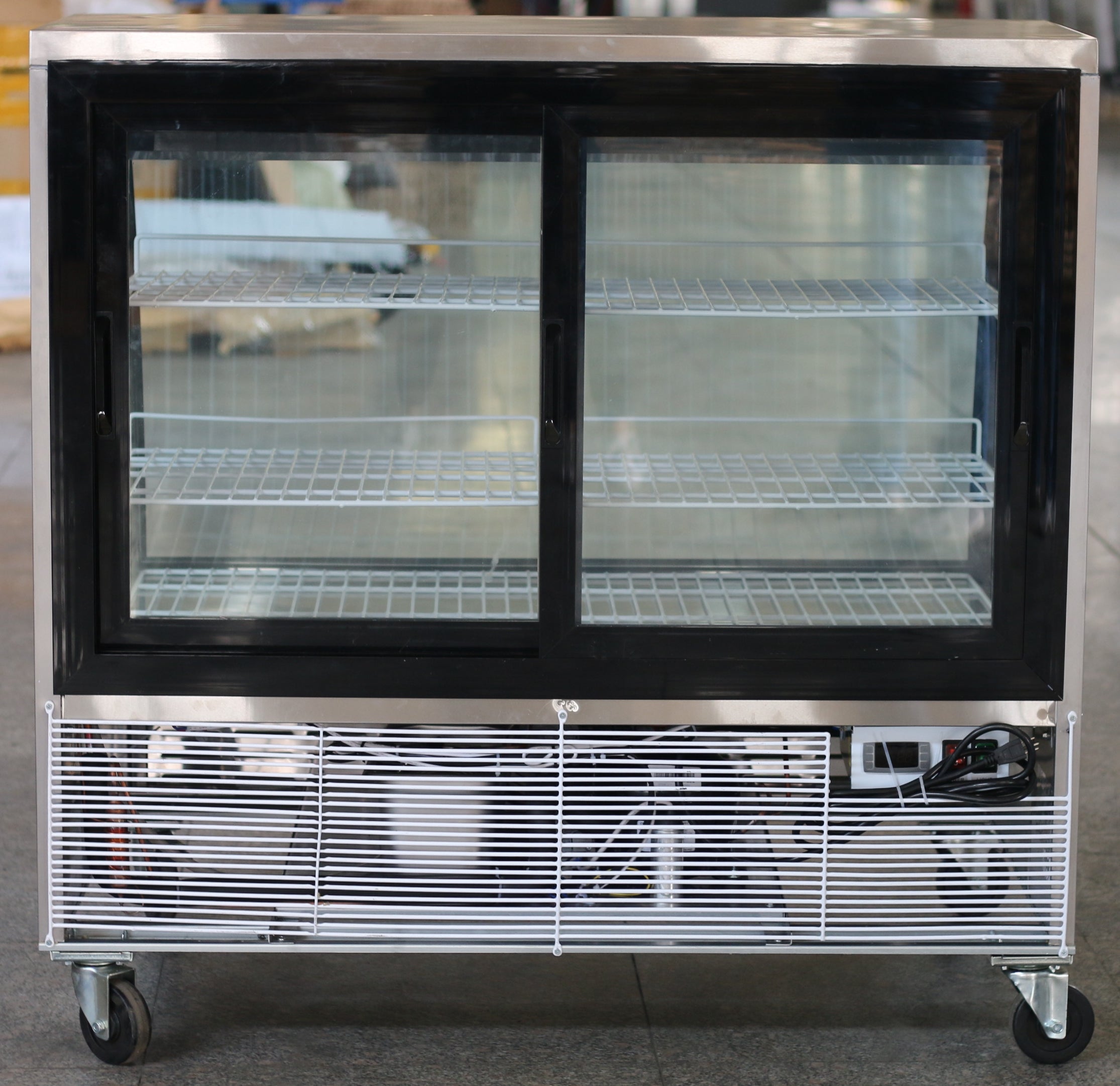 48'' CHEF Stainless Steel Curved Display Cooler 18 Cu.Ft - STD-4832-S
