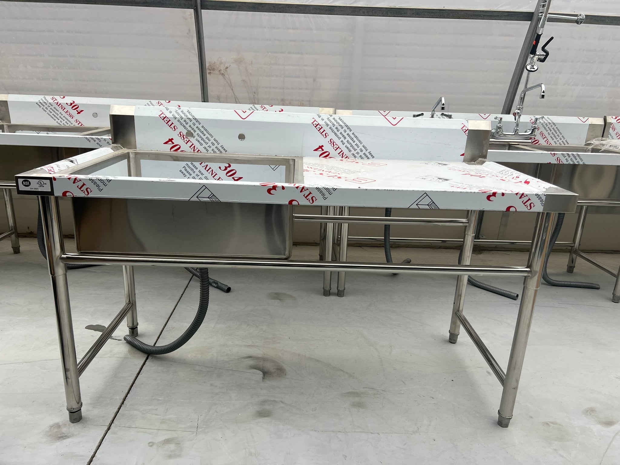 59'' CHEF One Tub Sink with Centre Drain & Left Drainboard CH-2021