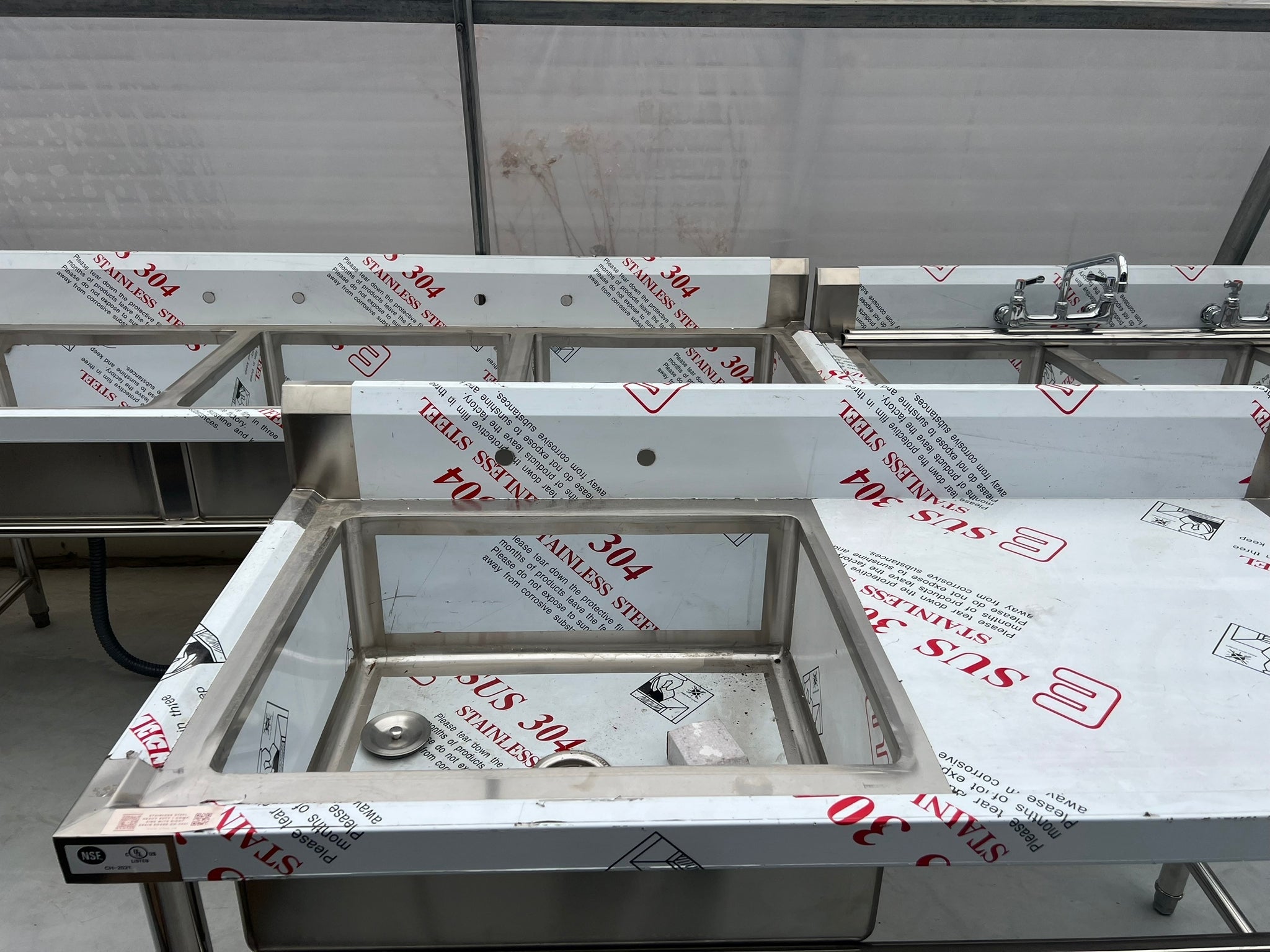 59'' CHEF One Tub Sink with Centre Drain & Left Drainboard CH-2021